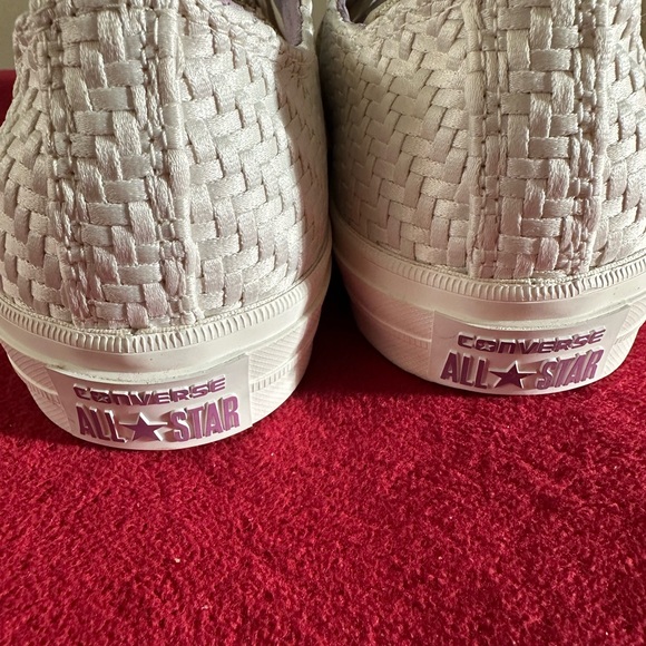 Ivory converse - Picture 3 of 9